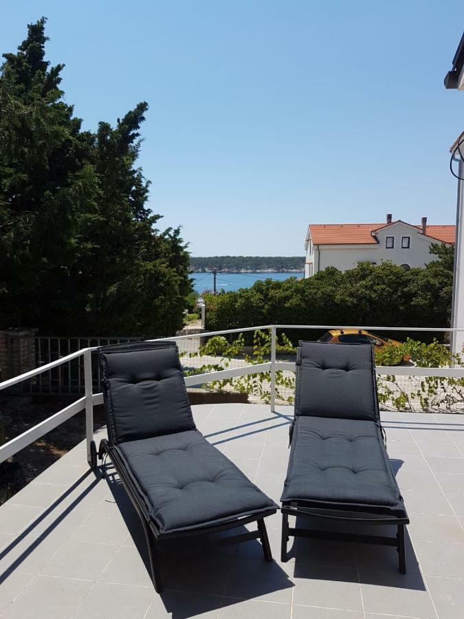 Calm House Opera Villa Banjol Buitenkant foto